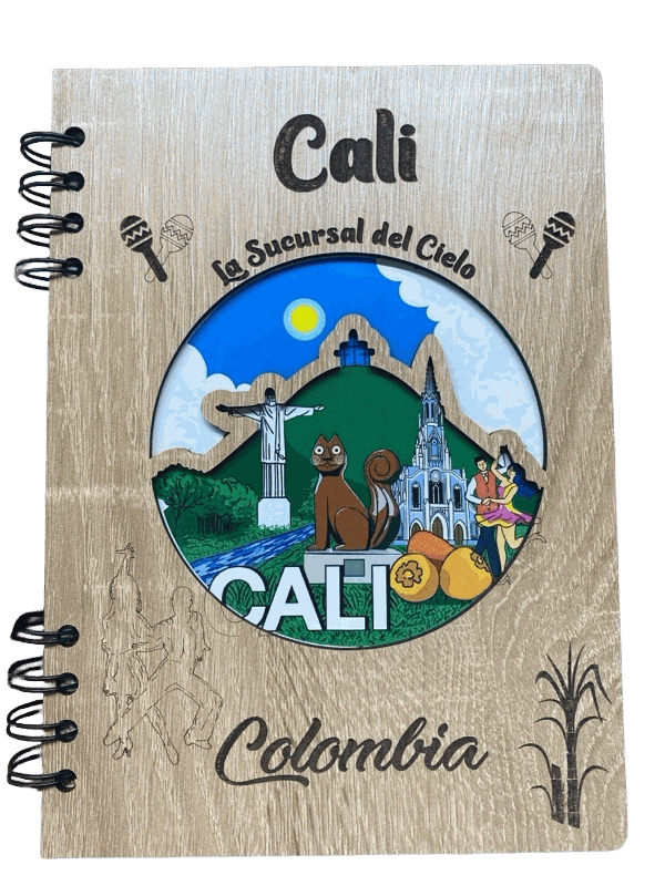 Libreta de madera con la escena de Cali